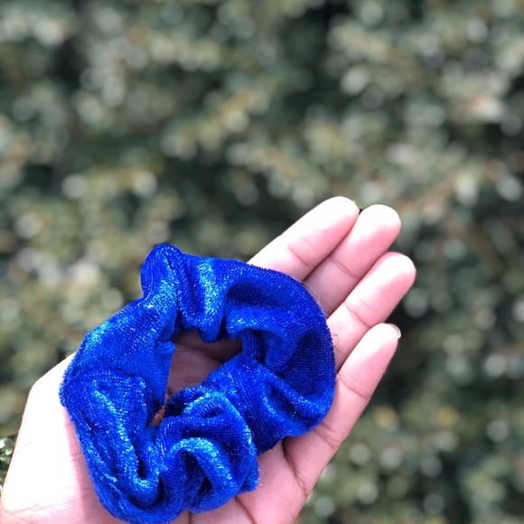 Scrunchies - Picture 7 of 8